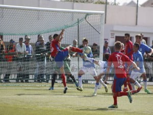 Javi Melian levels with the last kick of the game.